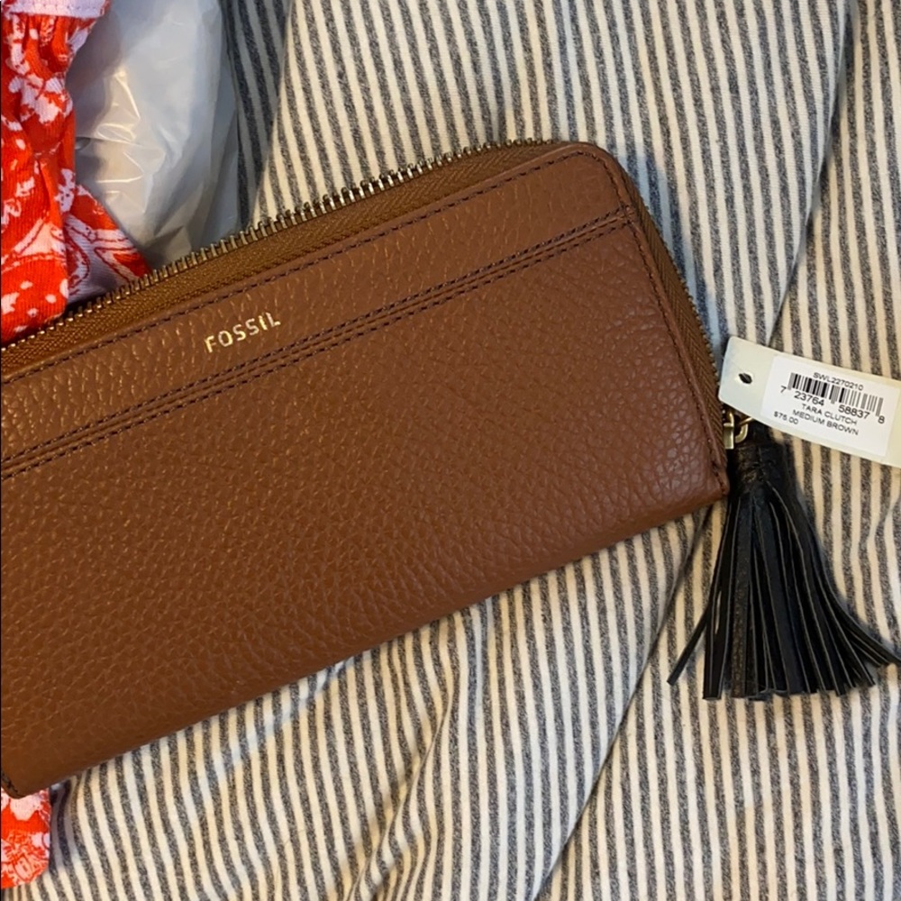 Fossil wallet clutch with tassel